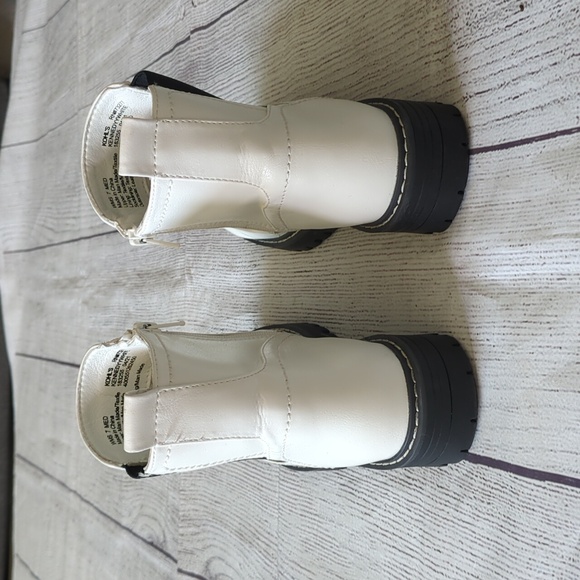 Woman's boots - Picture 5 of 8